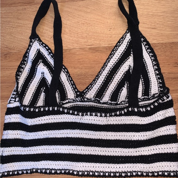 Black white stripe Knit top - Picture 2 of 4